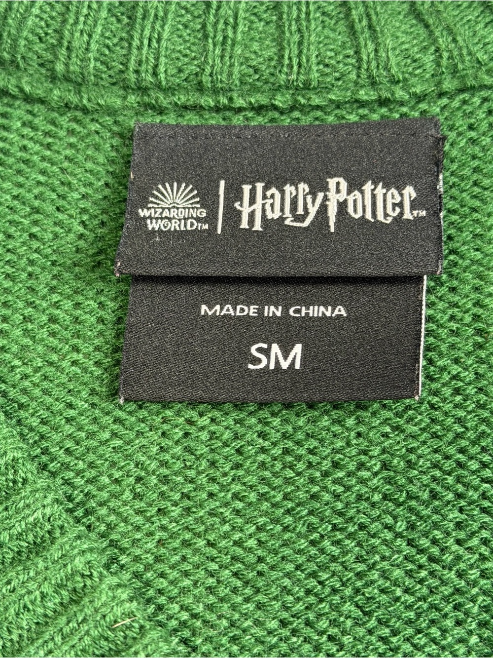 Harry Potter Green Slytherin V-Neck Button Cardigan Sweater Size Small - Picture 7 of 16